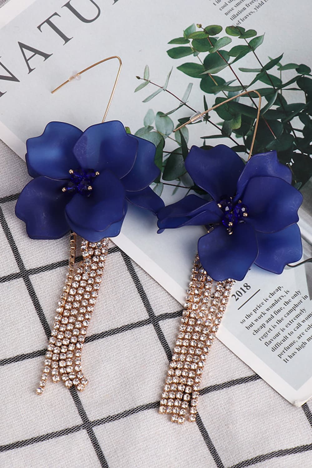 Flower Shape Acrylic Dangle Earrings - Thalia Chic