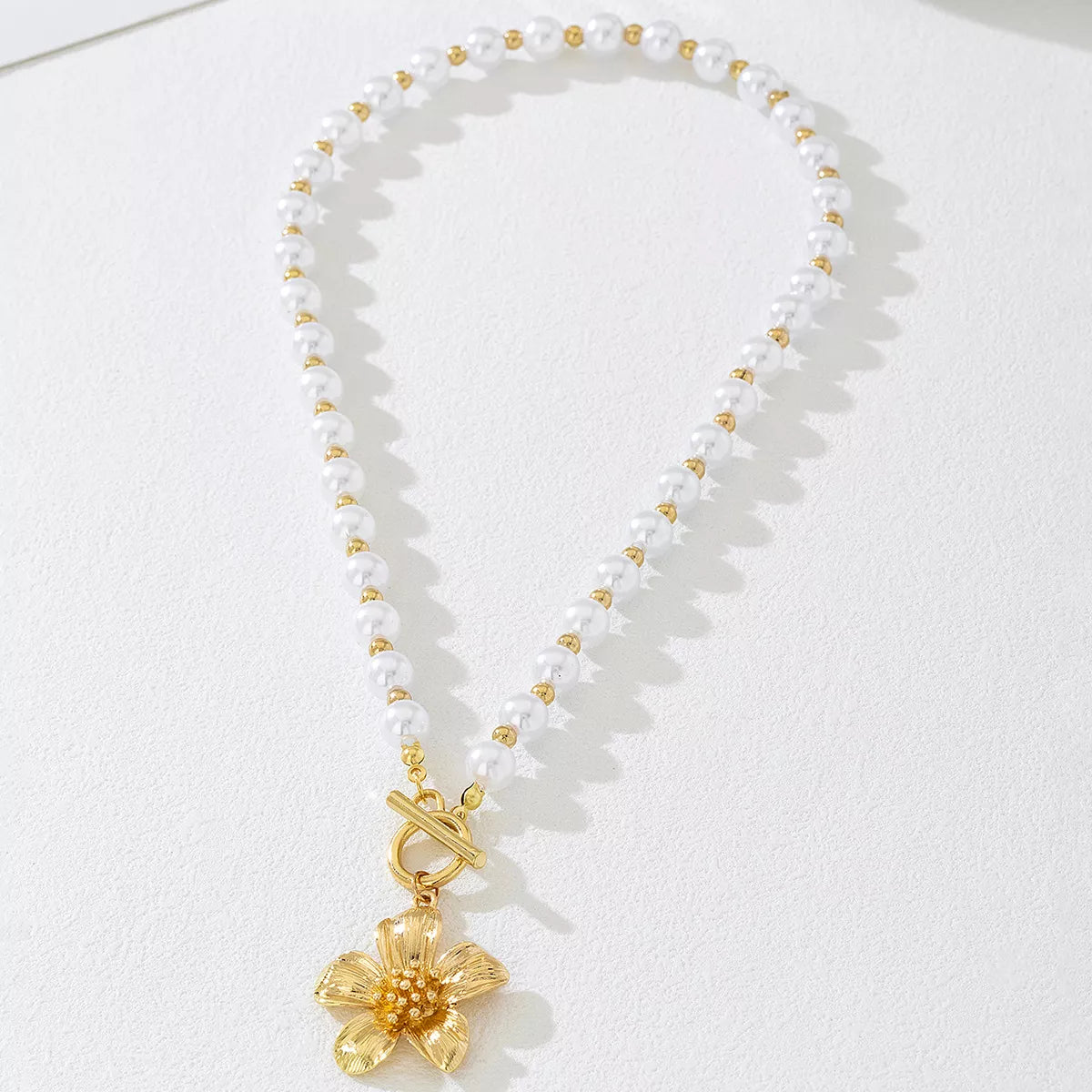 18K Gold-Plated Pearl Flower Pendant Necklace - Thalia Chic