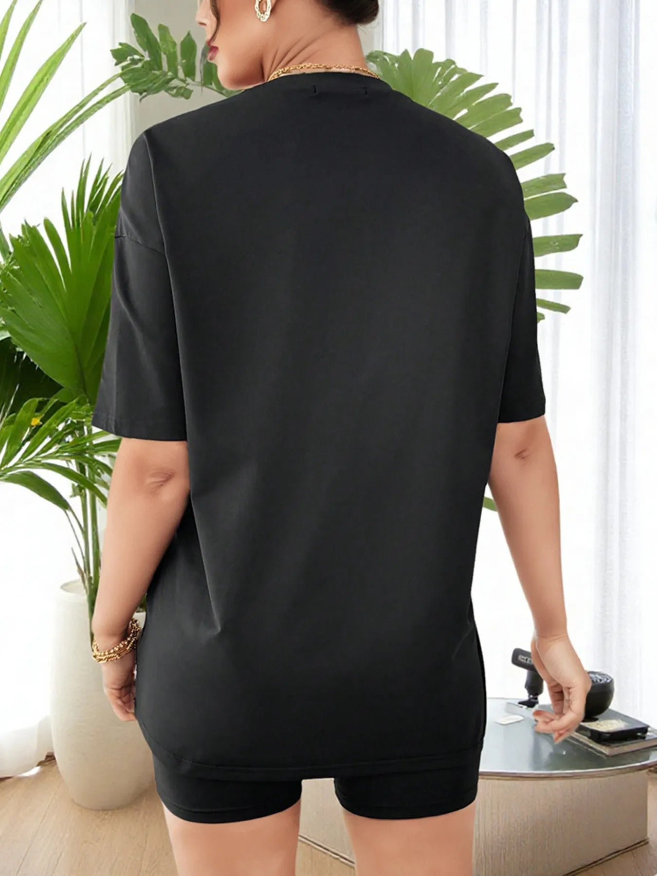 Beautiful Round Neck Top and Shorts Casual Set - Thalia Chic