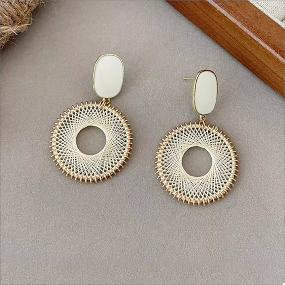 18K Gold-Plated Circle Dangle Earring - Thalia Chic
